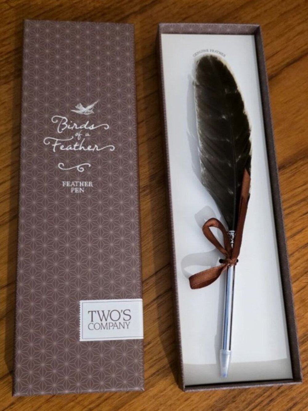 NIB Two’s Company Birds Of A Feather Feather Pen in Box Refillable 9"